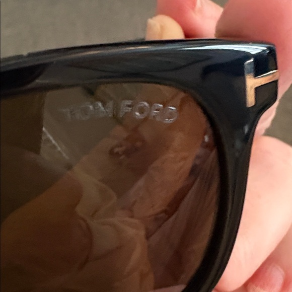 Tom Ford Black and Brown Sunglasses with Case - Picture 12 of 12